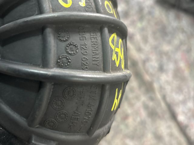 bontott AUDI A4 B8 Légbeömlő Cső