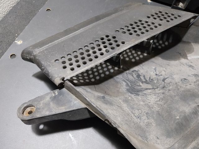 bontott AUDI A4 B8 Légbeömlő Cső