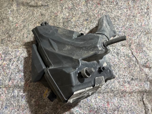 bontott AUDI A4 B8 Légszűrő Ház