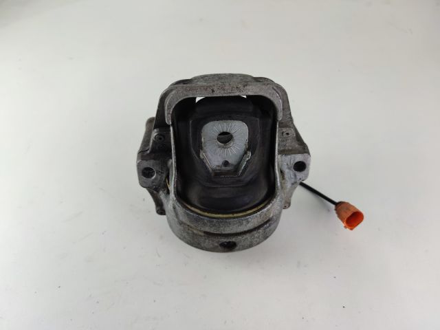 bontott AUDI A4 B8 Motor Tartó Bak (Pozíciófüggetlen)