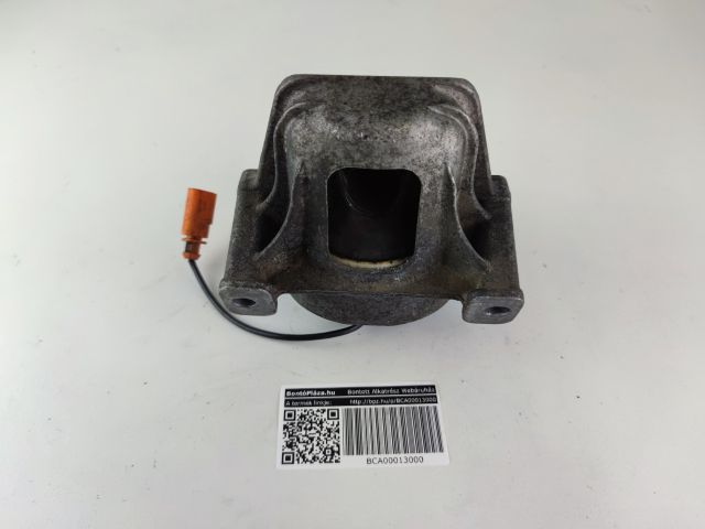 bontott AUDI A4 B8 Motor Tartó Bak (Pozíciófüggetlen)