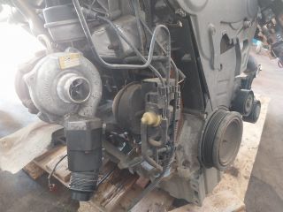 bontott AUDI A4 B8 Motorblokk (Fűzött)