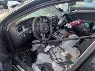 bontott AUDI A4 B8 Motorvezérlő