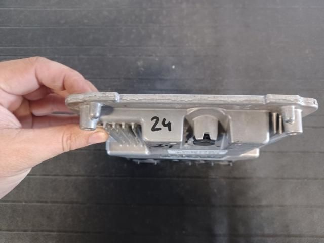 bontott AUDI A4 B8 Motorvezérlő