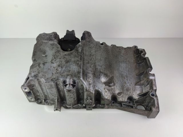 bontott AUDI A4 B8 Olajteknő