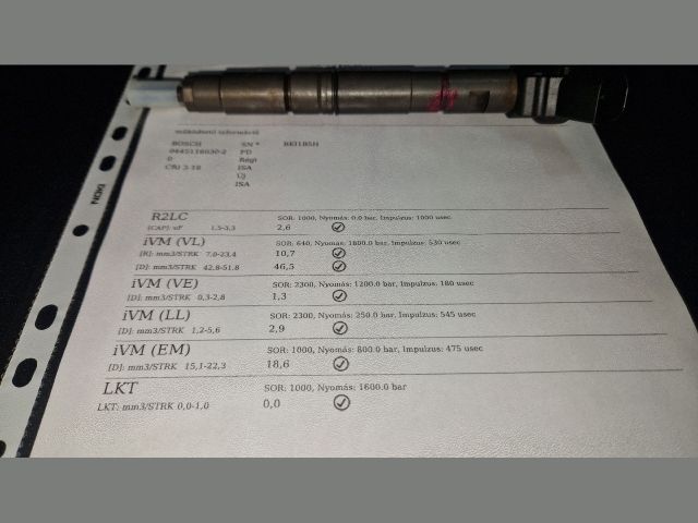 bontott AUDI A4 B8 Porlasztó (1 db)