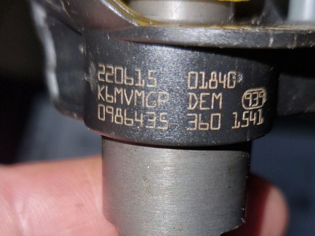 bontott AUDI A4 B8 Porlasztó (1 db)