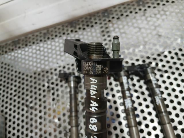 bontott AUDI A4 B8 Porlasztó Sor / Híd