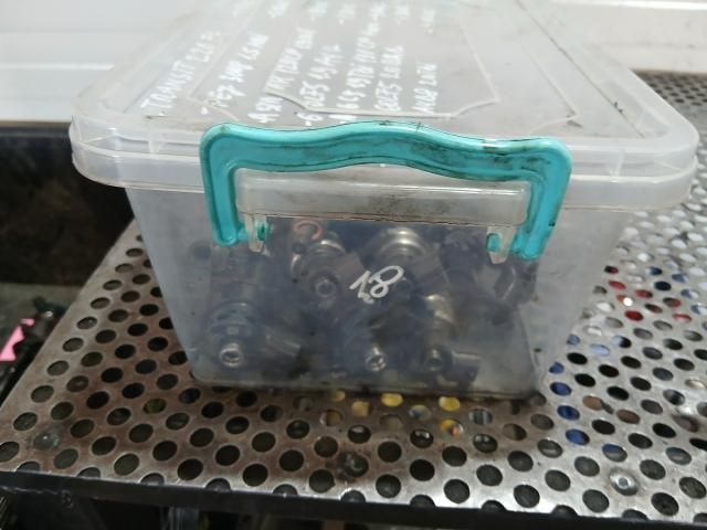 bontott AUDI A4 B8 Porlasztó Sor / Híd