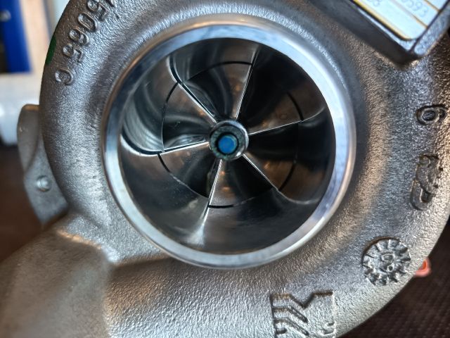 bontott AUDI A4 B8 Turbó