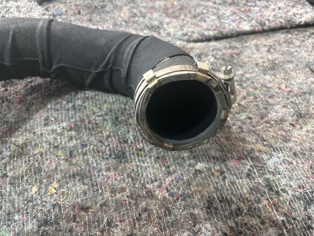 bontott AUDI A4 B8 Turbócső