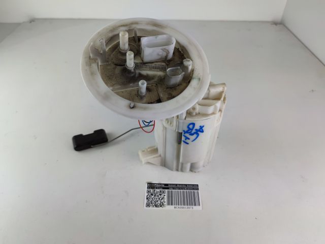 bontott AUDI A4 B8 Üzemanyag Szivattyú