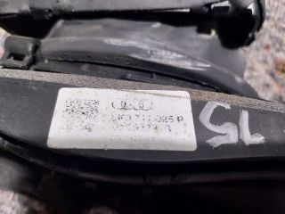 bontott AUDI A4 B8 Váltó Kulissza