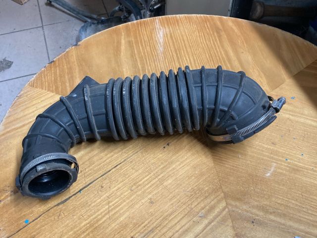 bontott AUDI A4 B8 Szívó Cső