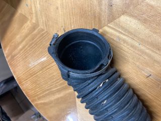 bontott AUDI A4 B8 Szívó Cső