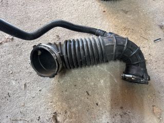 bontott AUDI A4 B8 Szívó Cső