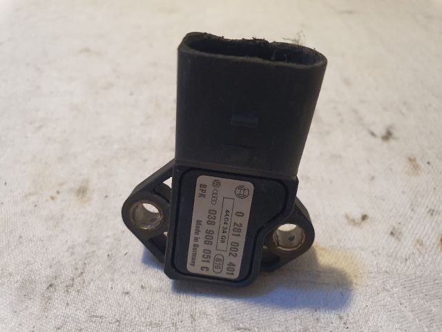 bontott AUDI A4 B8 Szívócső Nyomásérzékelő