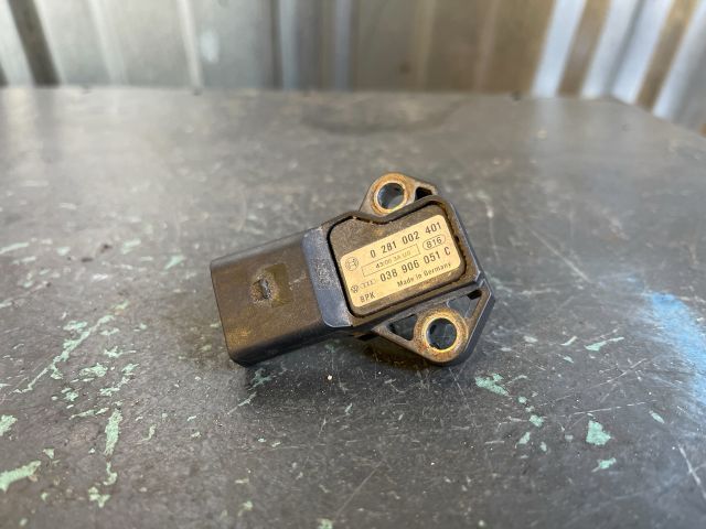 bontott AUDI A4 B8 Szívócső Nyomásérzékelő