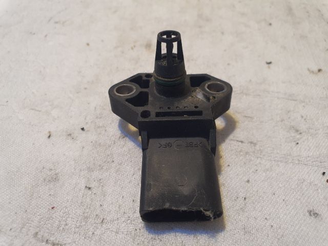 bontott AUDI A4 B8 Szívócső Nyomásérzékelő