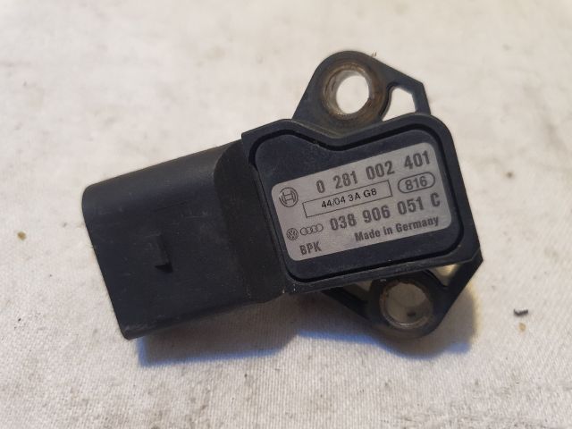 bontott AUDI A4 B8 Szívócső Nyomásérzékelő