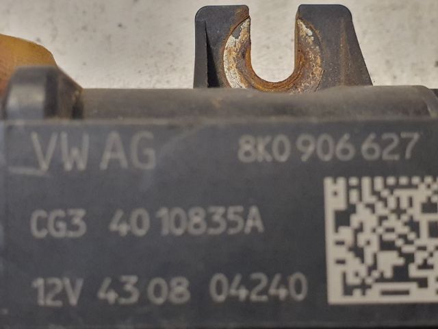 bontott AUDI A4 B8 Turbó Vákum Szelep