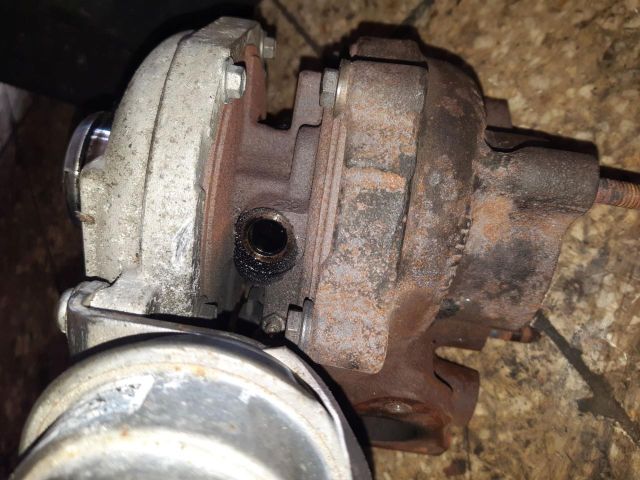 bontott AUDI A4 B8 Turbó