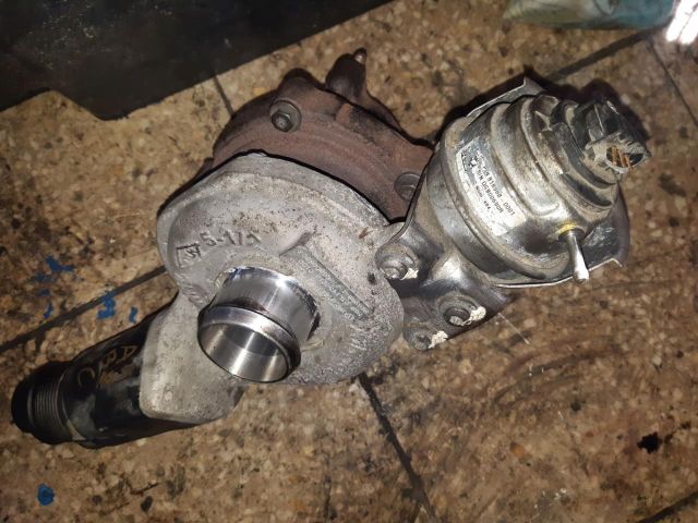 bontott AUDI A4 B8 Turbó