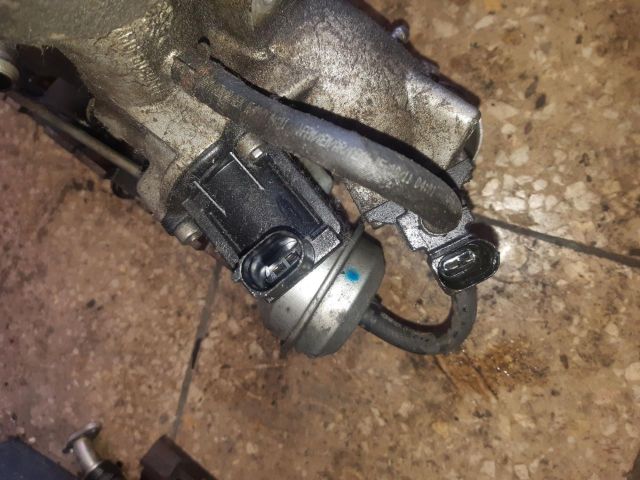 bontott AUDI A4 B8 Turbó