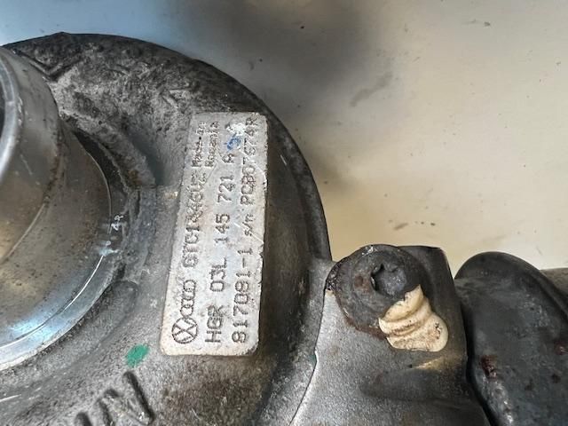 bontott AUDI A4 B8 Turbó