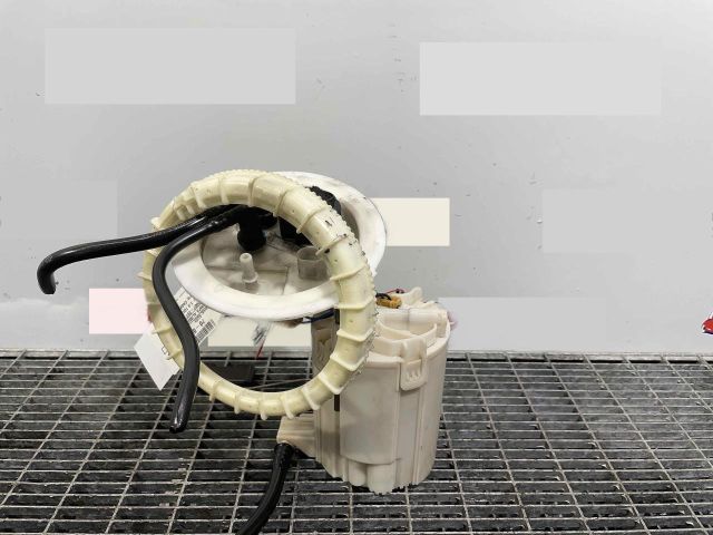 bontott AUDI A4 B8 Üzemanyag Szivattyú