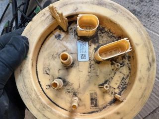 bontott AUDI A4 B8 Üzemanyag Szivattyú