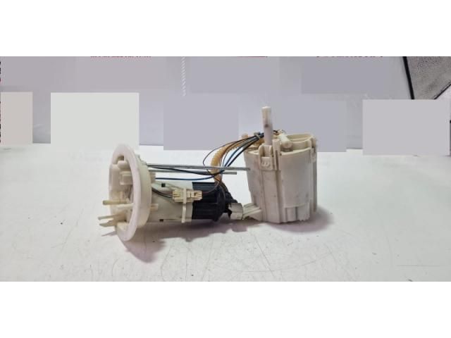 bontott AUDI A4 B8 Üzemanyag Szivattyú