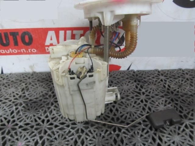 bontott AUDI A4 B8 Üzemanyag Szivattyú