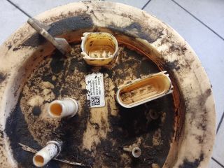 bontott AUDI A4 B8 Üzemanyag Szivattyú