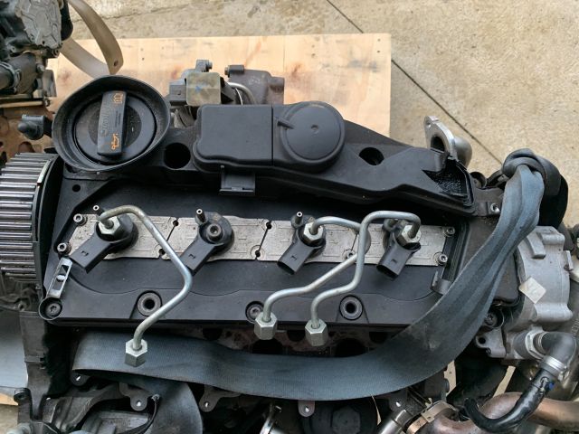 bontott AUDI A4 B8 Vákumpumpa