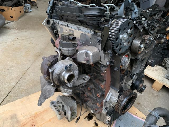 bontott AUDI A4 B8 Vákumpumpa