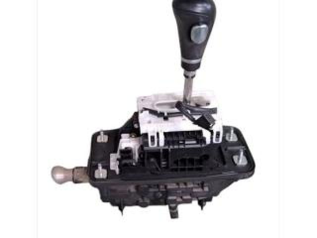 bontott AUDI A4 B8 Váltó Kulissza