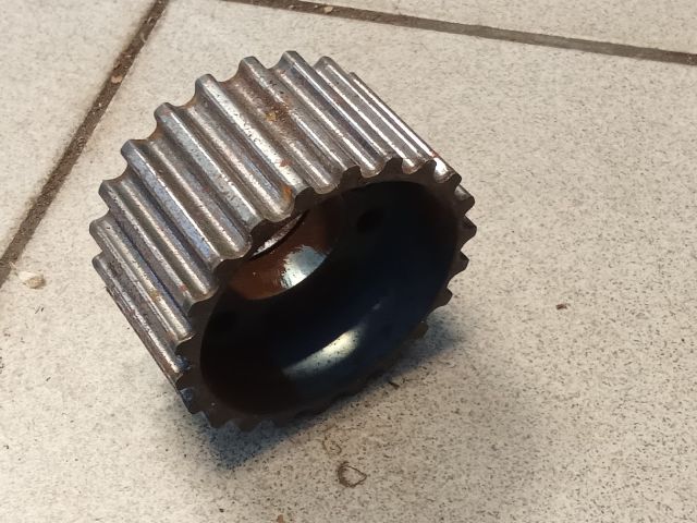 bontott AUDI A4 B8 Vezérműkerék