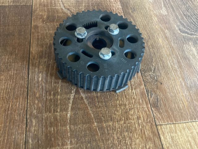 bontott AUDI A4 B8 Vezérműkerék