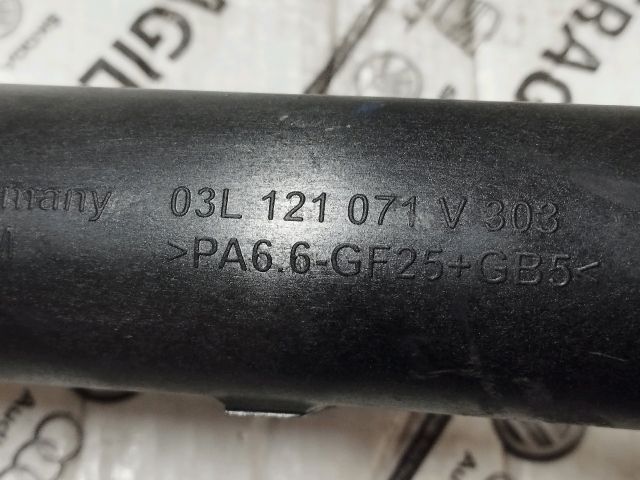 bontott AUDI A4 B8 Vízcső