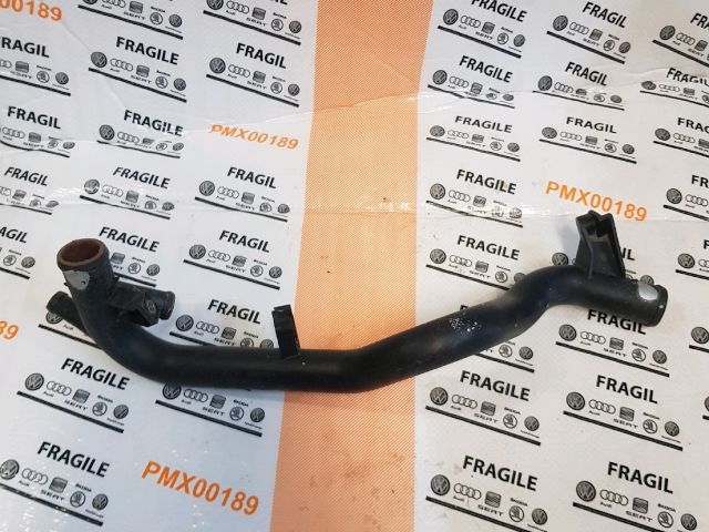 bontott AUDI A4 B8 Vízcső