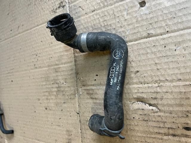 bontott AUDI A4 B8 Vízcső