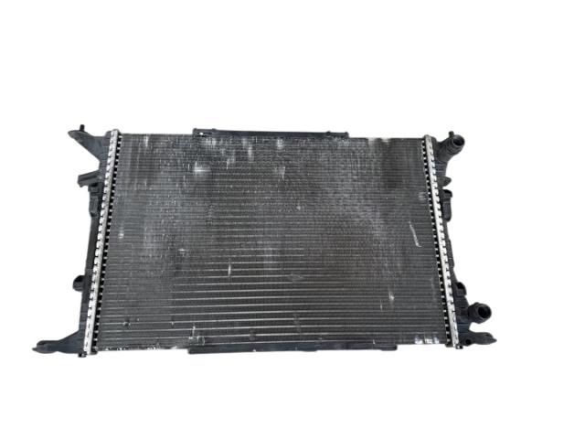 bontott AUDI A4 B8 Vízhűtő Radiátor (Klímás)
