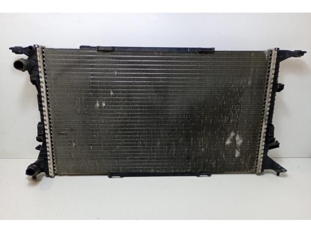 bontott AUDI A4 B8 Vízhűtő Radiátor (Nem klímás)