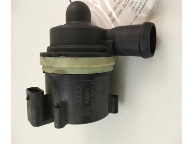 bontott AUDI A4 B8 Vízpumpa