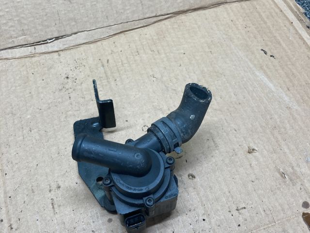 bontott AUDI A4 B8 Vízpumpa