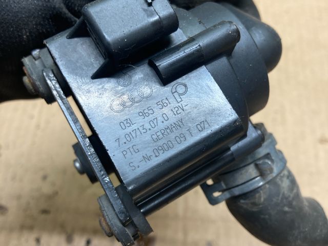 bontott AUDI A4 B8 Vízpumpa