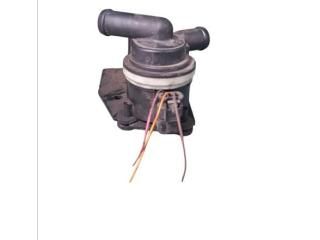 bontott AUDI A4 B8 Vízpumpa