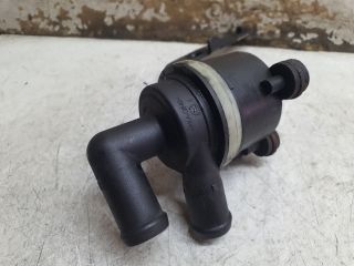 bontott AUDI A4 B8 Vízpumpa