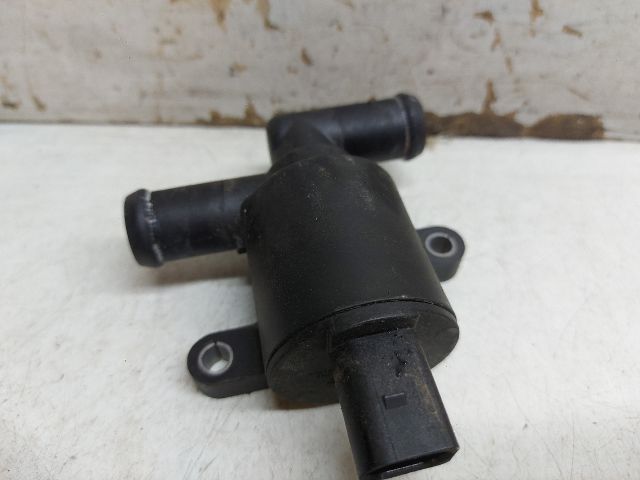 bontott AUDI A4 B8 Vízpumpa